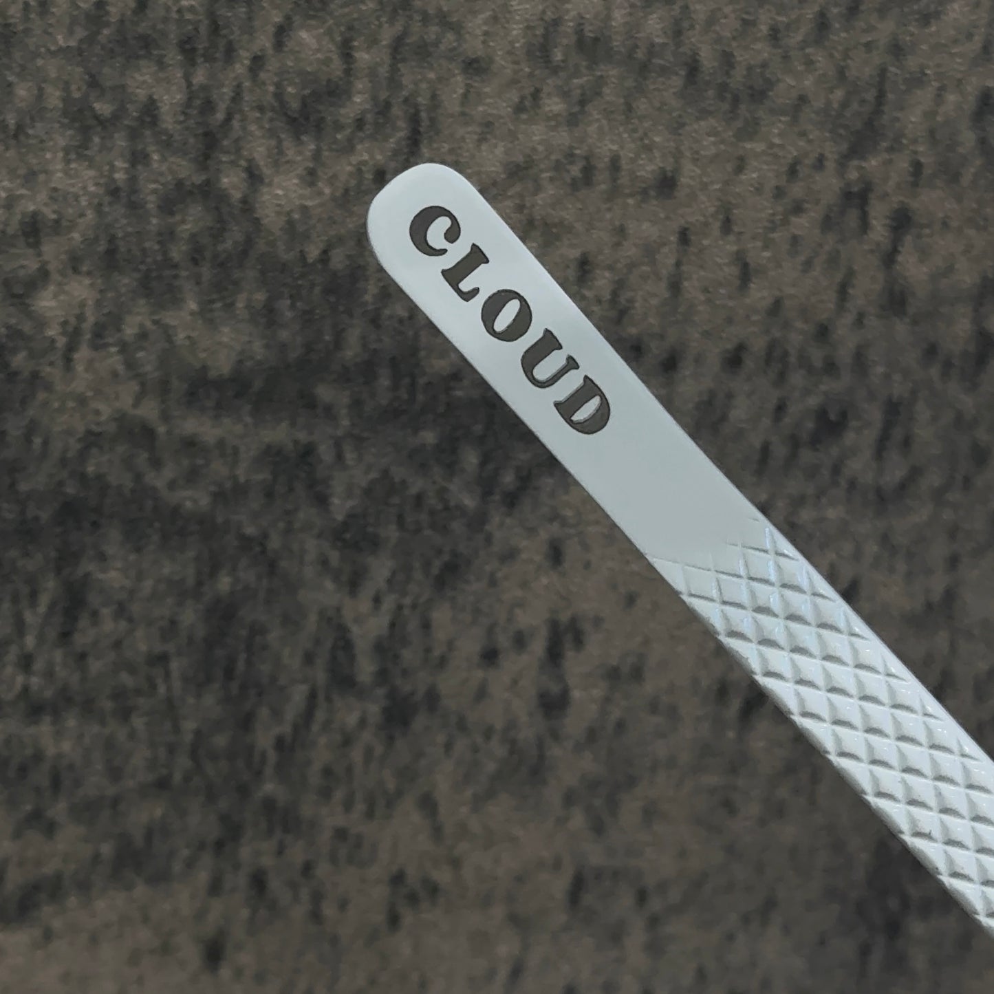 CLOUD Isolation Tweezer